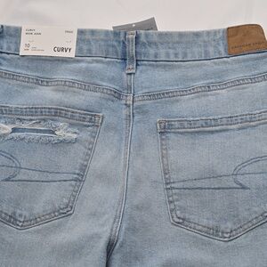 American Eagle Outfitters Light Blue Curvy Jeans